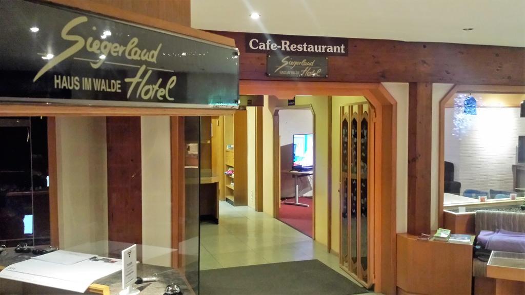 Siegerland-Hotel Фройденберг Екстериор снимка
